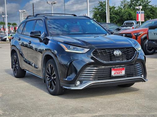 2023 Toyota Highlander XSE