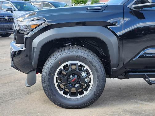 2025 Toyota Tacoma Hybrid TRD Off-Road