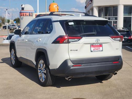 2021 Toyota RAV4 XLE Premium