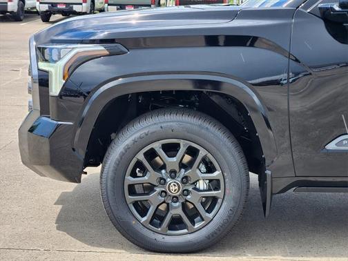 2025 Toyota Tundra Platinum