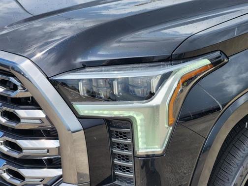 2025 Toyota Tundra Platinum