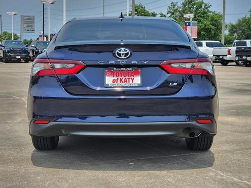 2022 Toyota Camry LE
