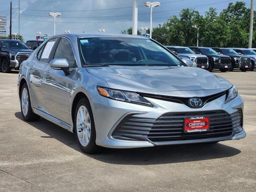 2024 Toyota Camry LE