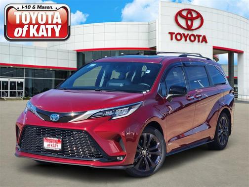 2021 Toyota Sienna XSE 7 Passenger