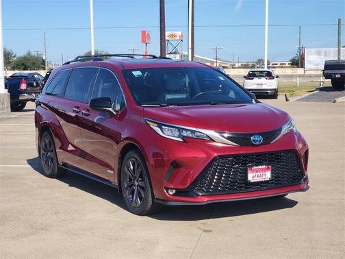 2021 Toyota Sienna XSE 7 Passenger