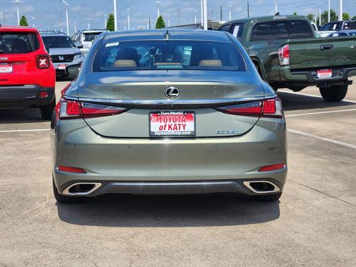 Sunlit Green 2019 Lexus ES 350 Base
