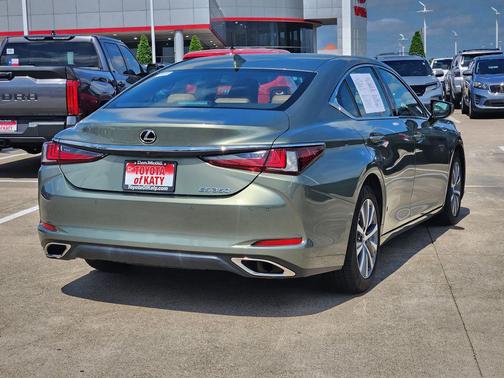 Sunlit Green 2019 Lexus ES 350 Base