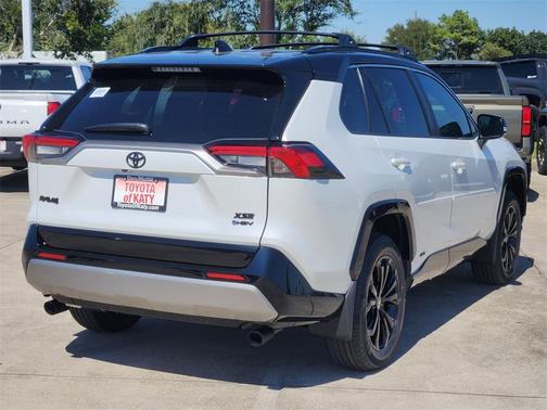 2025 Toyota RAV4 Hybrid SE