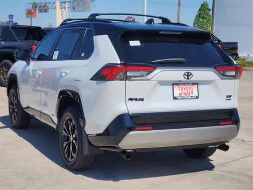 2025 Toyota RAV4 Hybrid SE