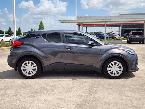 2021 Toyota C-HR LE
