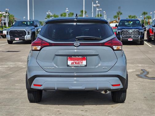 2024 Nissan Kicks SV