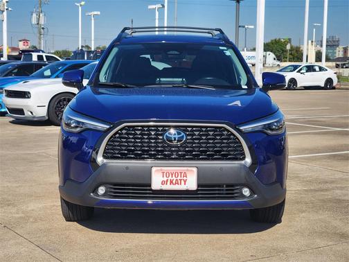 2024 Toyota Corolla Cross XLE
