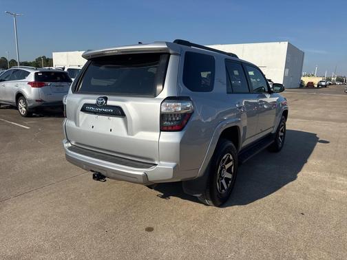 2024 Toyota 4Runner TRD Off Road