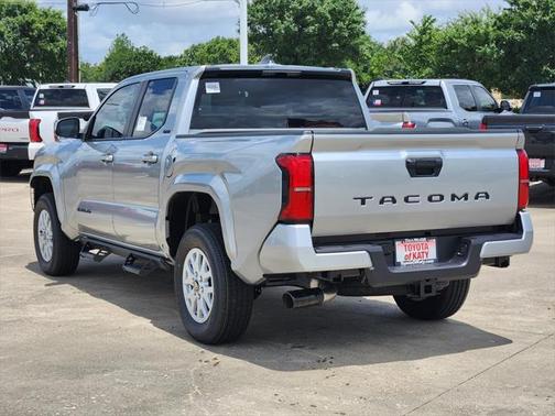 2025 Toyota Tacoma SR5