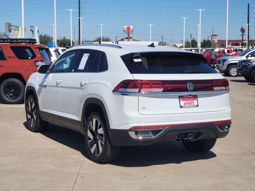 2025 Volkswagen Atlas Cross Sport 2.0T SE w/Technology