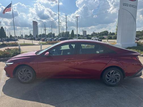 Ultimate Red 2024 Hyundai ELANTRA SEL