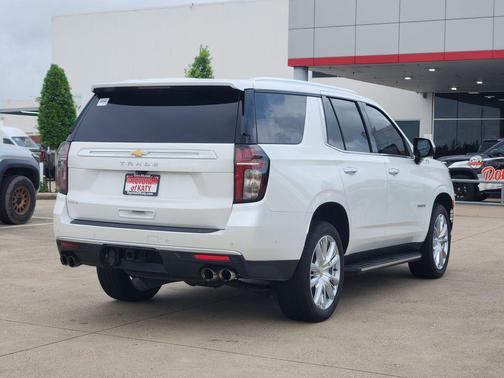 Iridescent Pearl Tricoat 2023 Chevrolet Tahoe 2WD High Country
