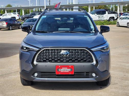 2025 Toyota Corolla Cross XLE