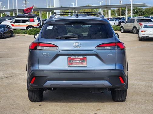 2025 Toyota Corolla Cross XLE