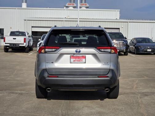 Silver Sky Metallic 2021 Toyota RAV4 Hybrid XLE