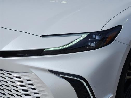 Wind Chill Pearl 2026 Toyota Camry XSE