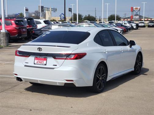 Wind Chill Pearl 2026 Toyota Camry XSE