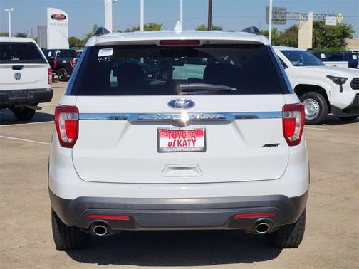 2017 Ford Explorer Base