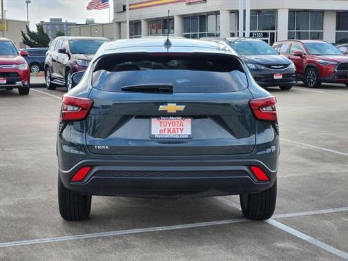 2025 Chevrolet Trax LS