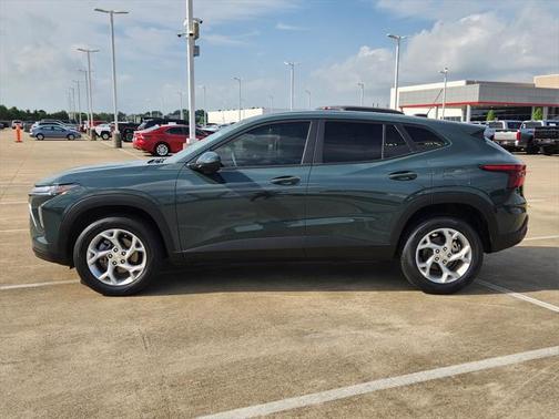 2025 Chevrolet Trax LS