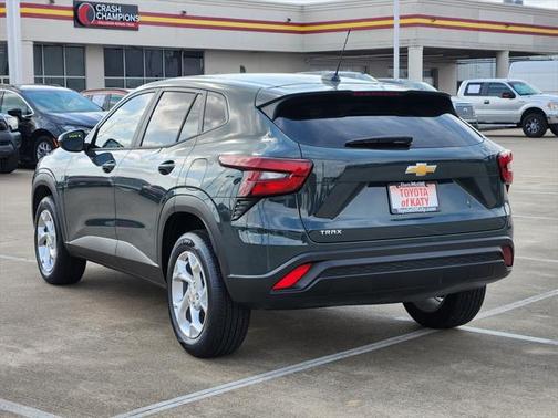 2025 Chevrolet Trax LS