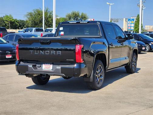 2026 Toyota Tundra Hybrid Platinum
