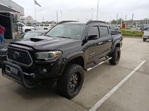 2018 Toyota Tacoma TRD Sport