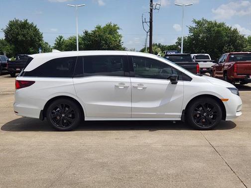 2024 Honda Odyssey Sport