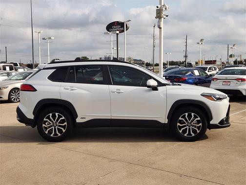 2024 Toyota Corolla Hybrid SE