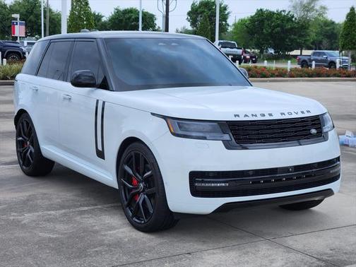 2024 Land Rover Range Rover P530 SE