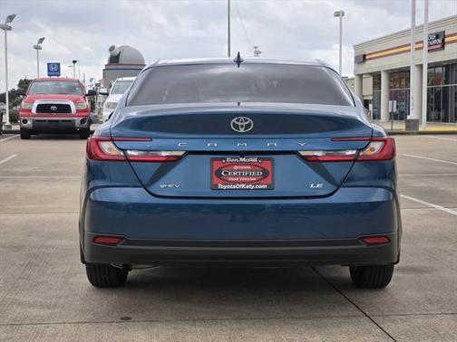 2025 Toyota Camry LE