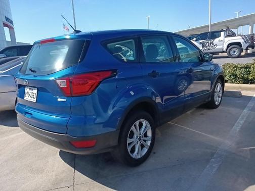 2019 Ford Escape S