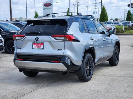 2025 Toyota RAV4 Hybrid SE