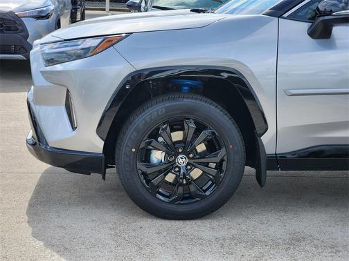 2025 Toyota RAV4 Hybrid SE