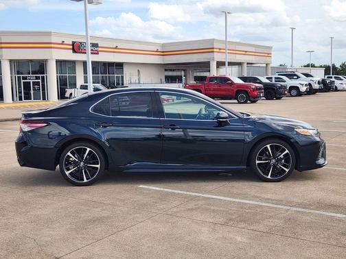 Galactic Aqua Mica 2019 Toyota Camry XSE