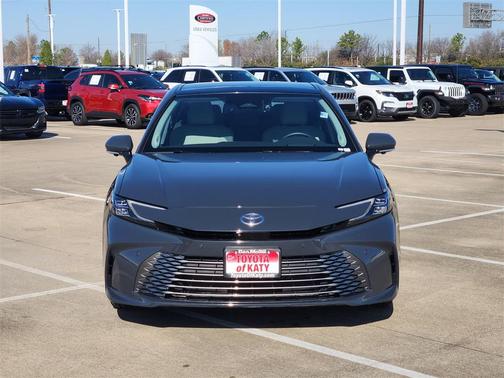 2025 Toyota Camry XLE