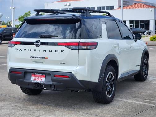 2024 Nissan Pathfinder Rock Creek 4WD