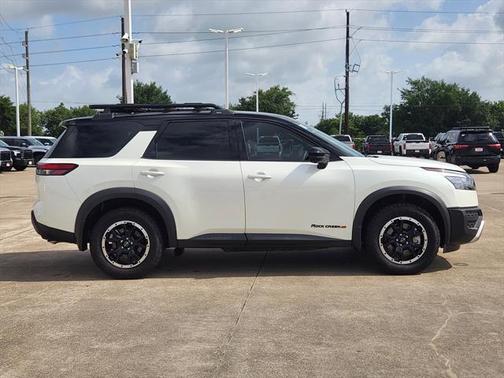 2024 Nissan Pathfinder Rock Creek 4WD