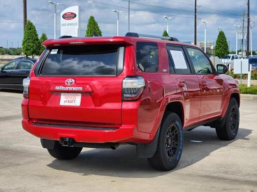 2024 Toyota 4Runner SR5