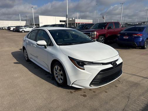 Ice Cap 2026 Toyota Corolla LE