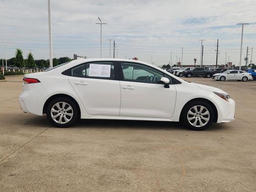 Ice Cap 2026 Toyota Corolla LE