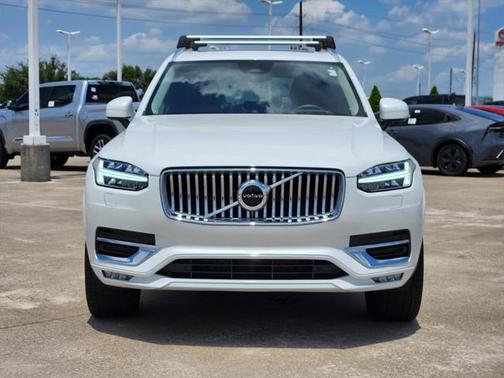2023 Volvo XC90 B6 Ultimate 7-Seater