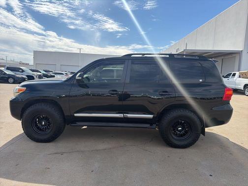 Black 2015 Toyota Land Cruiser Base