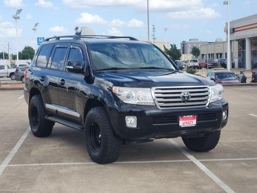 Black 2015 Toyota Land Cruiser Base