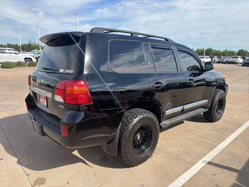 Black 2015 Toyota Land Cruiser Base